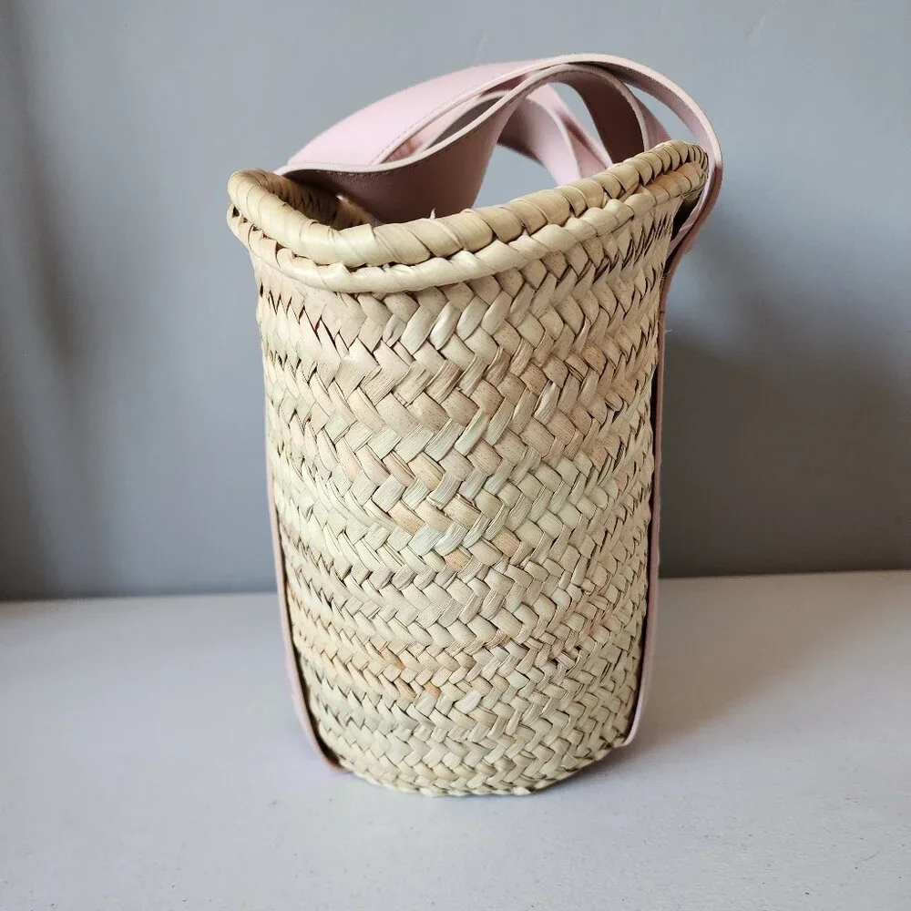 Chloe Basket Tote Bag "LIKE NEW" - Picture 11 of 16